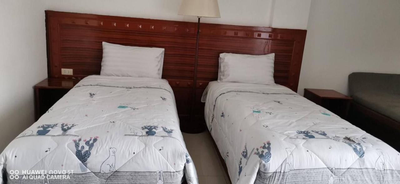 Sure Guesthouse شاطئ كامالا المظهر الخارجي الصورة