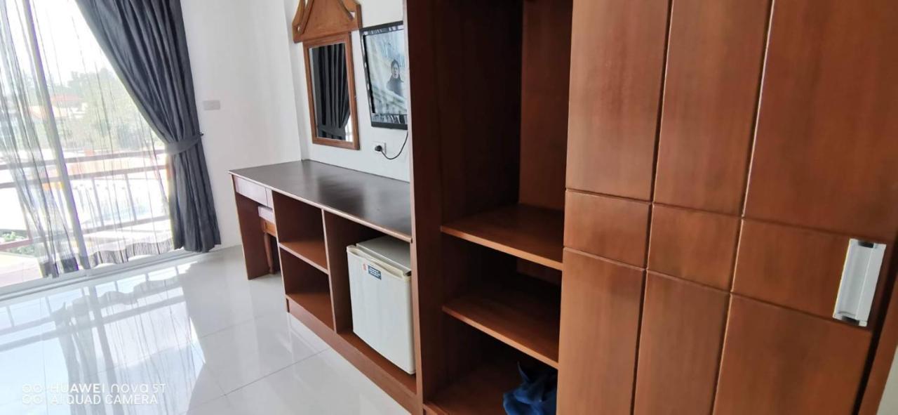 Sure Guesthouse شاطئ كامالا المظهر الخارجي الصورة