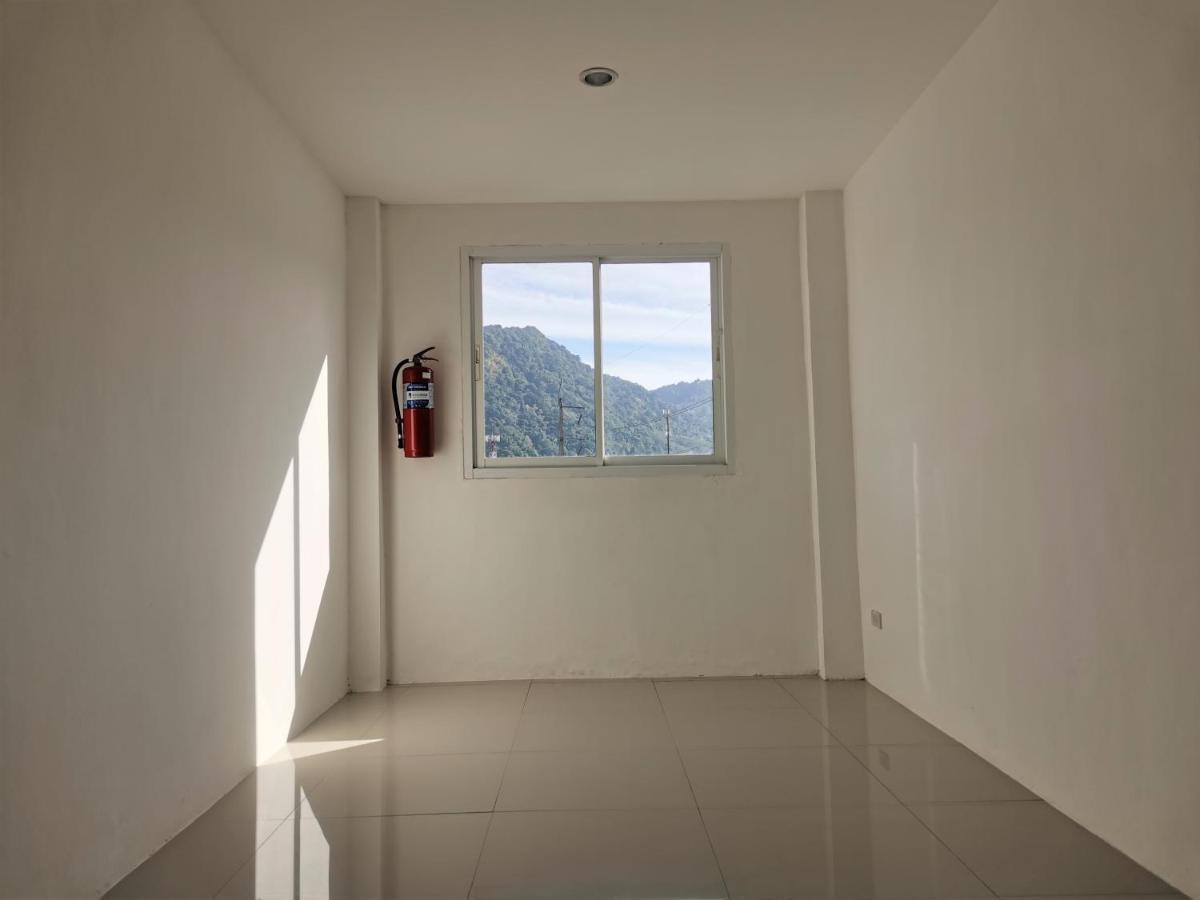 Sure Guesthouse شاطئ كامالا المظهر الخارجي الصورة